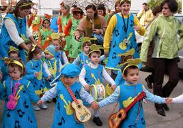 Imagen de archivo de uno de los desfiles de los centros educativos de Miajadas.