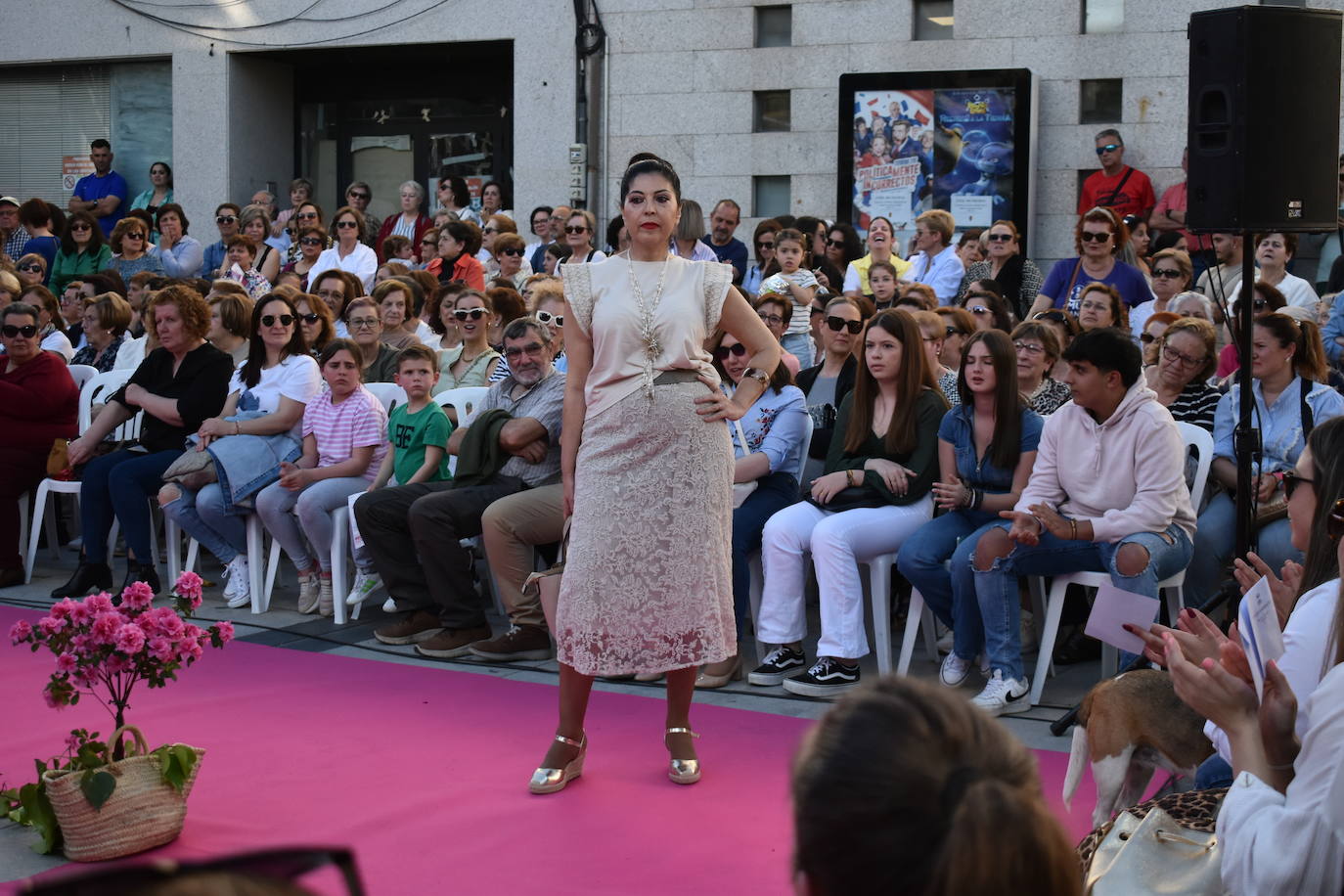 FOTOS: Éxito rotundo del desfile 'Miajadas está de moda' (1ª parte)