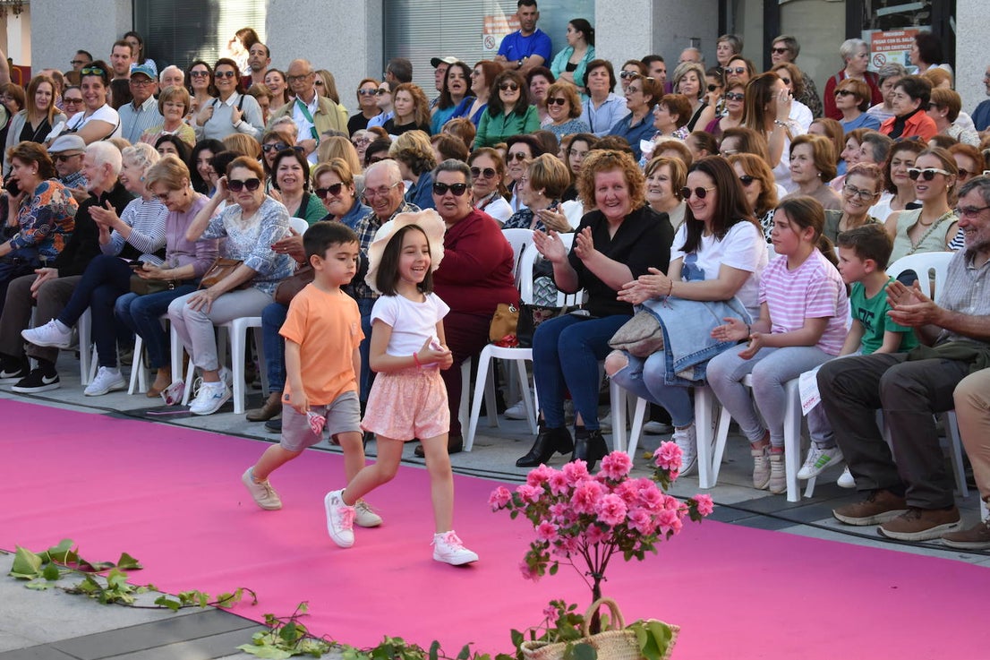 FOTOS: Éxito rotundo del desfile 'Miajadas está de moda' (1ª parte)