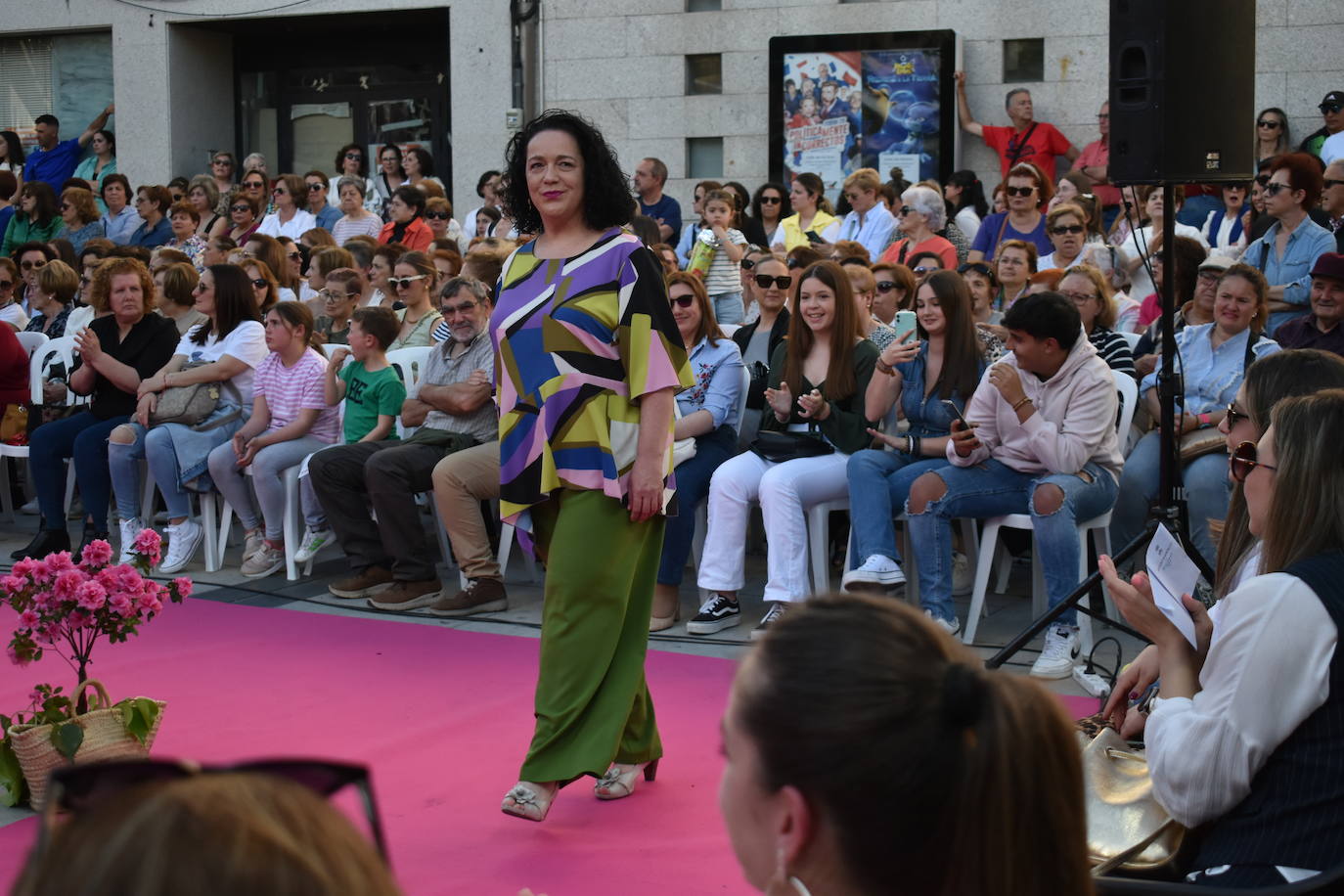 FOTOS: Éxito rotundo del desfile &#039;Miajadas está de moda&#039; (1ª parte)