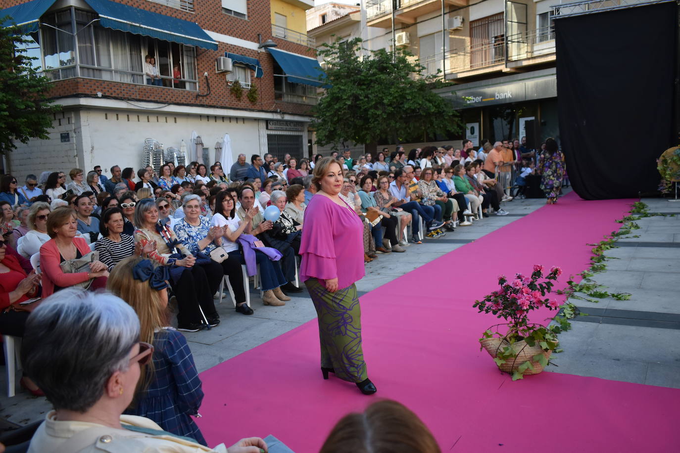 FOTOS: Éxito rotundo del desfile 'Miajadas está de moda' (1ª parte)