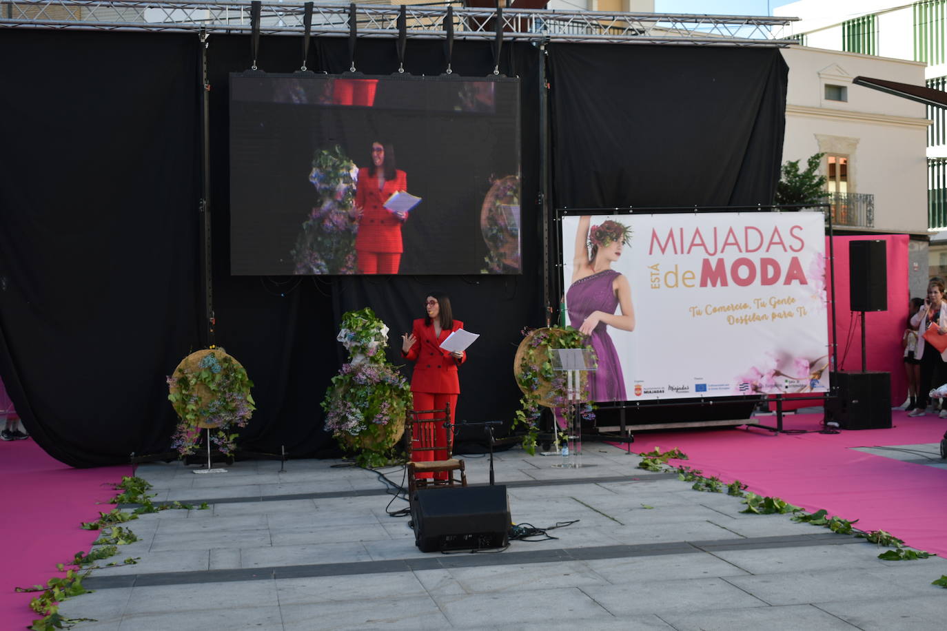 FOTOS: Éxito rotundo del desfile &#039;Miajadas está de moda&#039; (1ª parte)