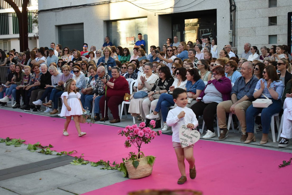 FOTOS: 'Miajadas está de moda… y de fiesta' con los mejores diseños para eventos (2ª parte)