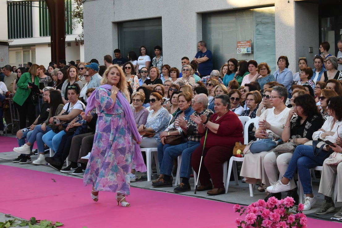 FOTOS: 'Miajadas está de moda… y de fiesta' con los mejores diseños para eventos (2ª parte)
