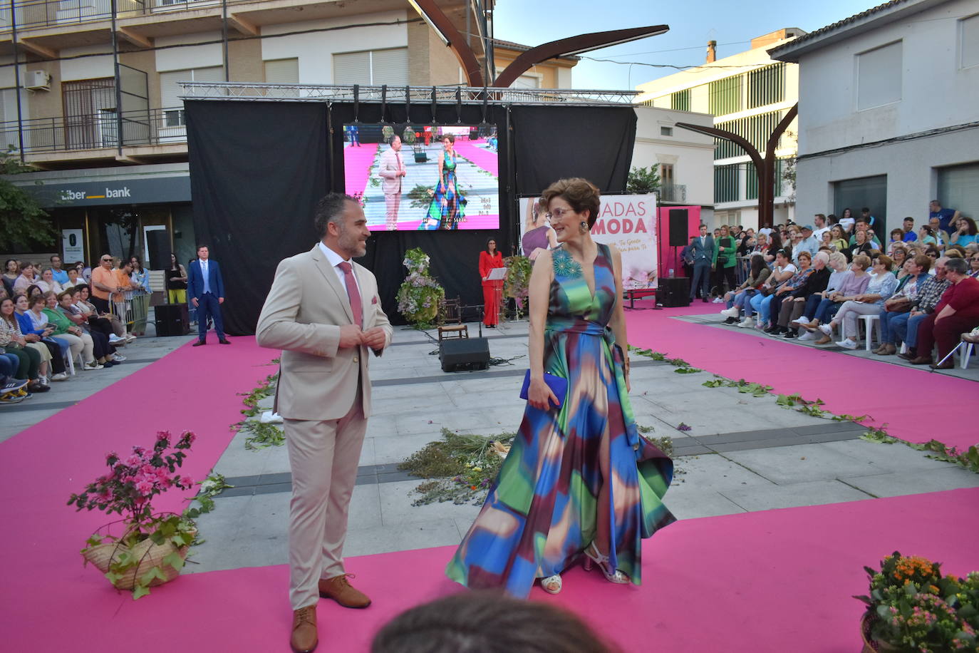 FOTOS: 'Miajadas está de moda… y de fiesta' con los mejores diseños para eventos (2ª parte)