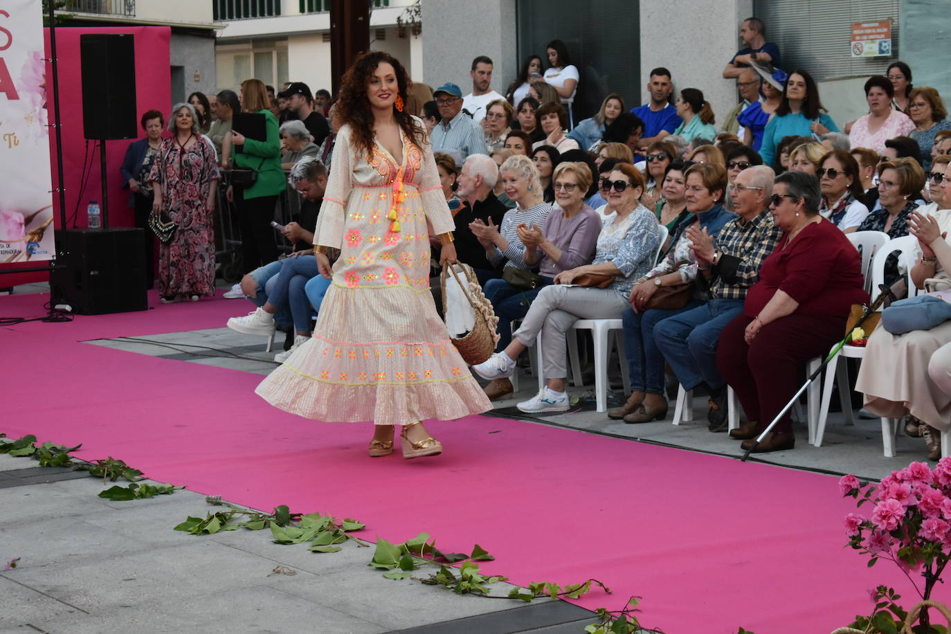 FOTOS: 'Miajadas está de moda… y de fiesta' con los mejores diseños para eventos (2ª parte)