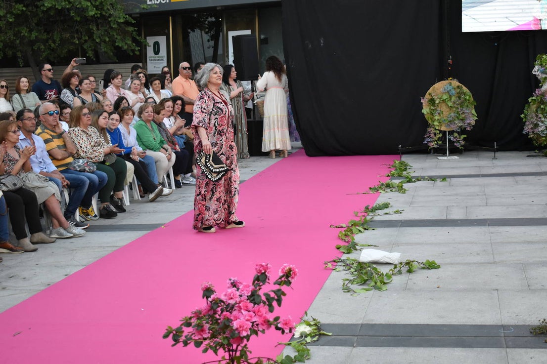 FOTOS: 'Miajadas está de moda… y de fiesta' con los mejores diseños para eventos (2ª parte)