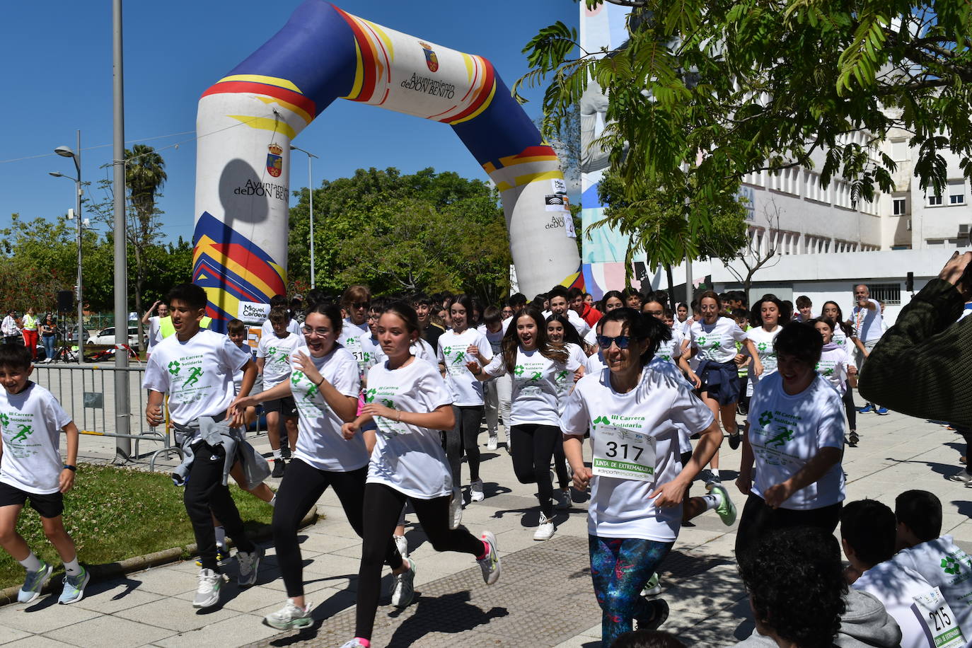 Fotos: El Torrente Ballester y San Martín de Porres corren juntos por la ELA