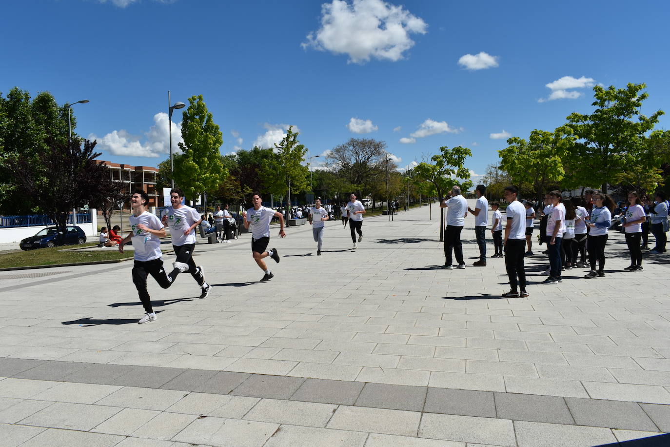 Fotos: El Torrente Ballester y San Martín de Porres corren juntos por la ELA