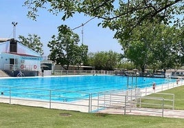 Miajadas ya disfruta de su piscina de verano