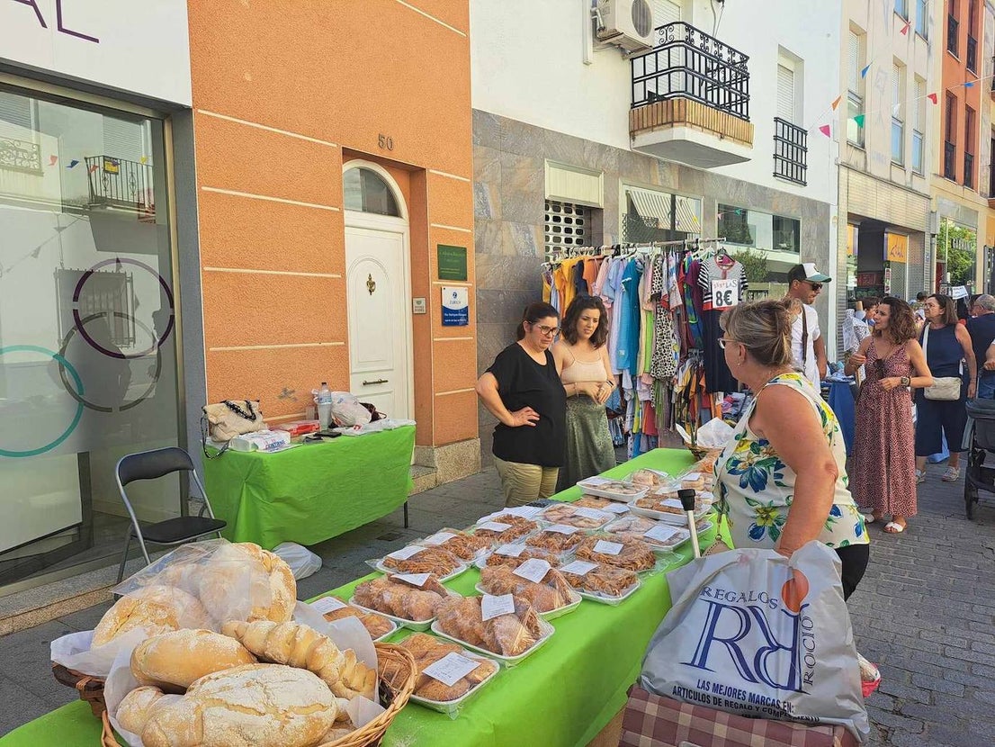 FOTOS: Más de 40 establecimientos se lanzan a la calle