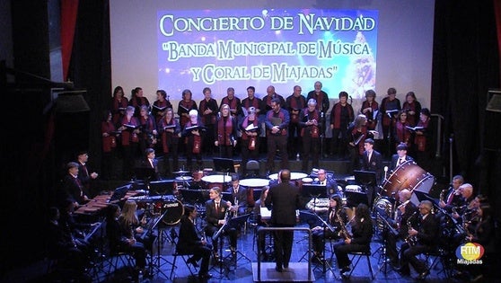 La coral municipal acompañará a la banda de música en el concierto de Navidad