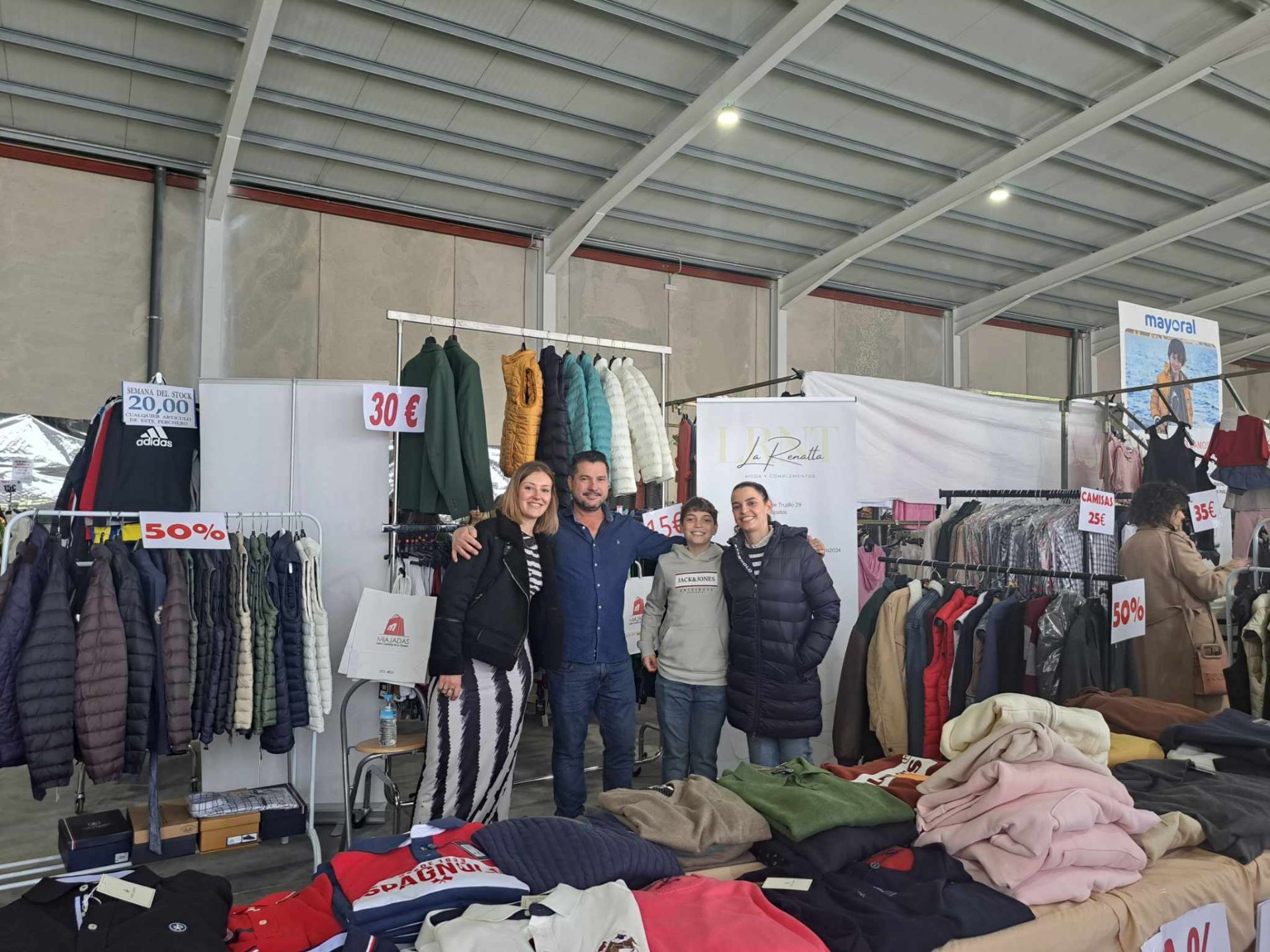 FOTOS: La Feria del stock de invierno en Miajadas vuelve a ser un éxito