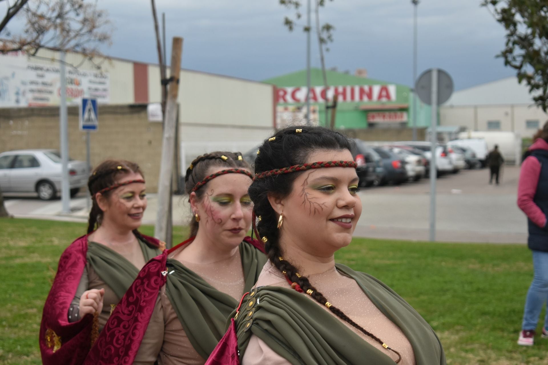 Fotos: Miajadas vive el Carnaval en su gran desfile de comparsas