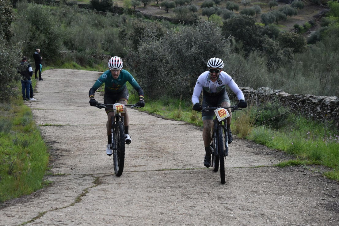 Fotos: Lo mejor del ciclismo en la Titán de los Ríos 2025
