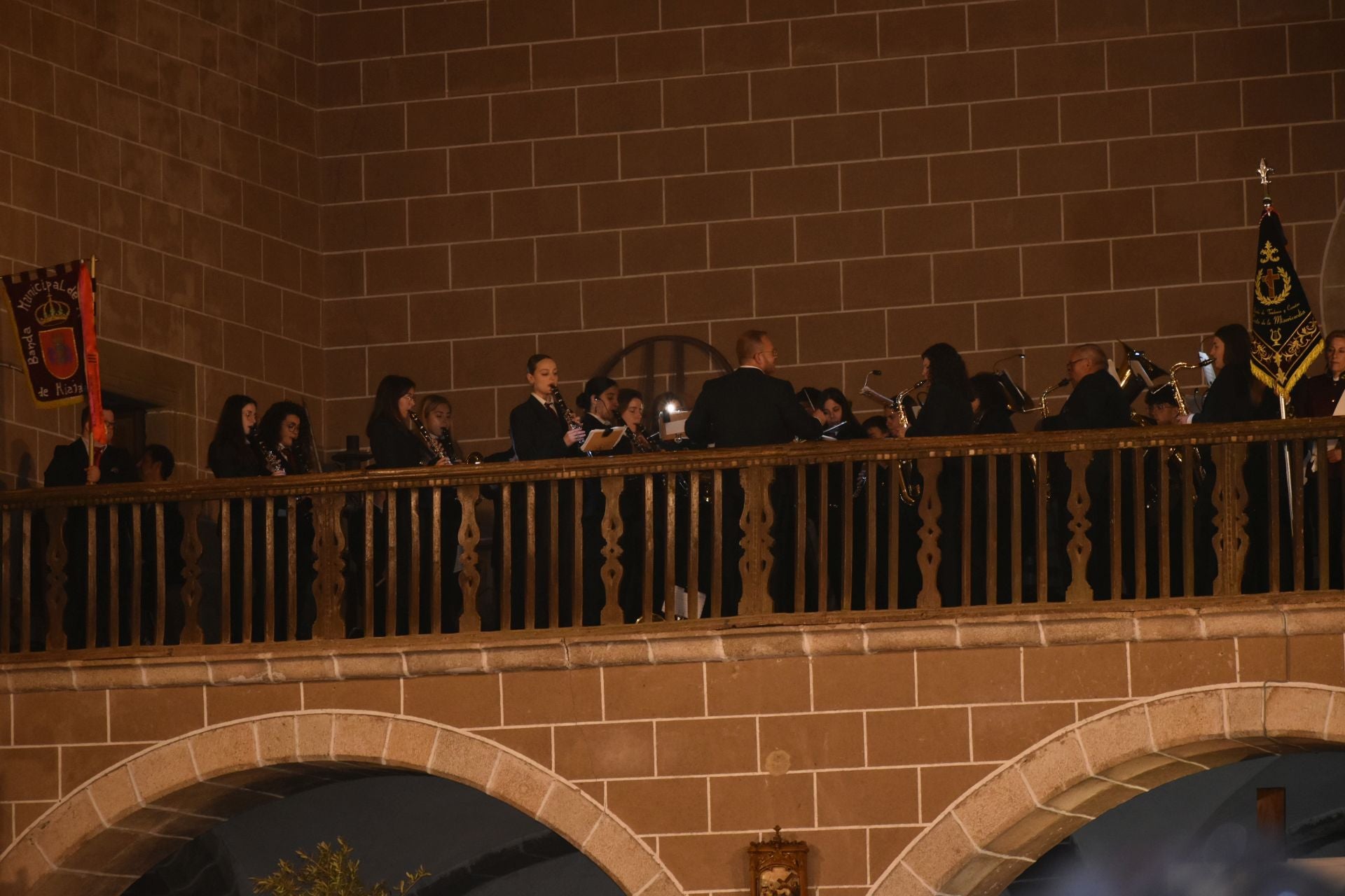 Fotos: El 'Cristo de la Piedad', 'La Piedad', el 'Santo Sepulcro' y la 'Virgen de los Dolores' procesionaron en el templo