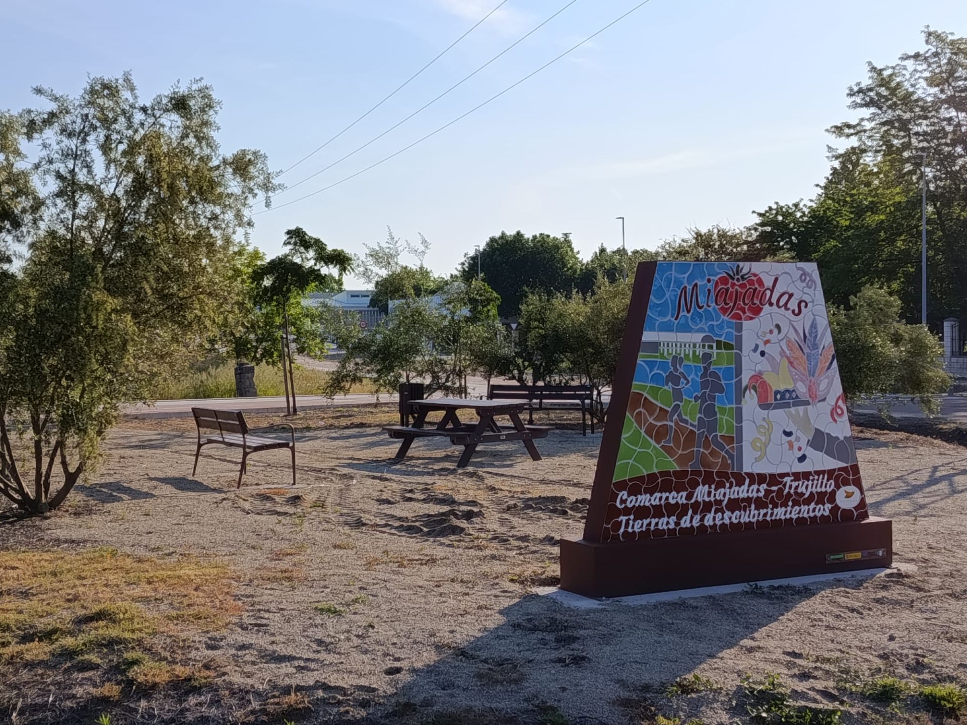 La localidad dispone de una nueva zona de descanso frente la Laguna Nueva