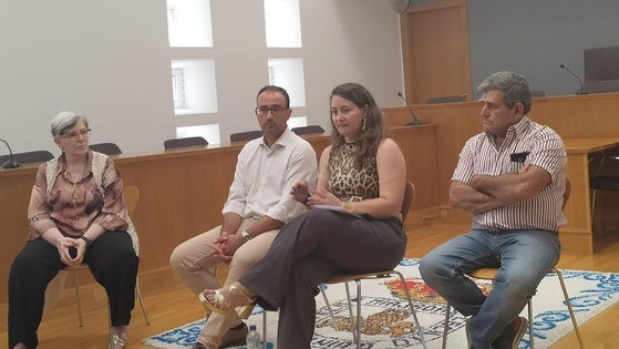 El director General de Política Agraria Comunitaria se reúne en Miajadas con los afectados por los incendios