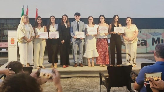 Los estudiantes miajadeños son premiados por sus excelentes expedientes académicos