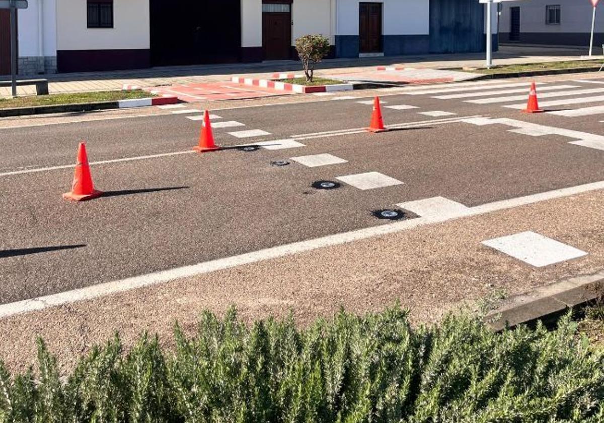 Imagen principal - Mejoras en la Carretera de Don Benito