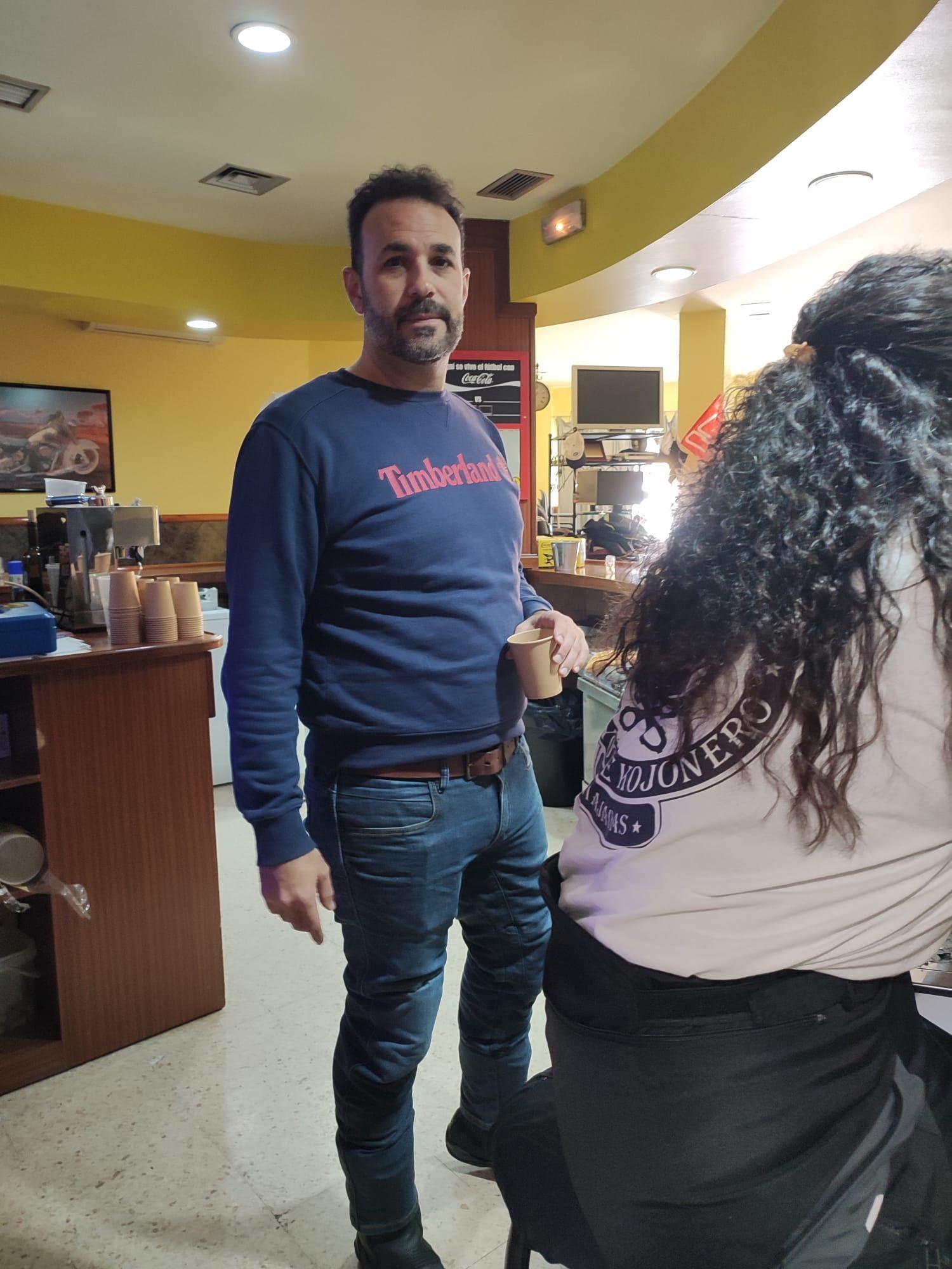 Alrededor de un centenar de moteros disfrutaron con las Migas Kojoneras