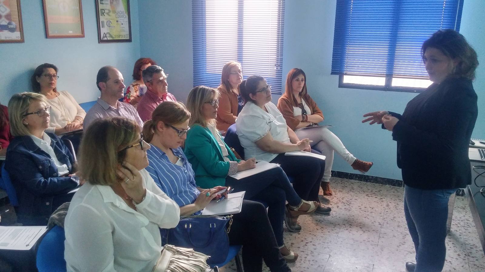 María Fernanda Jaramillo impartiendo las jornadas. 