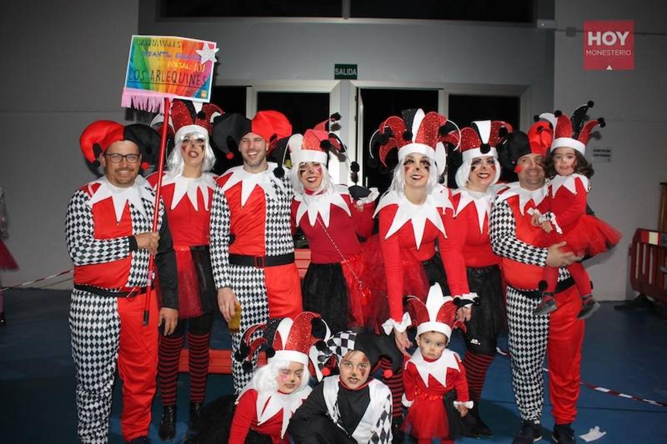 El jurado lo tuvo muy complicada dada la alta participarción y la lcalidad de los disfraces