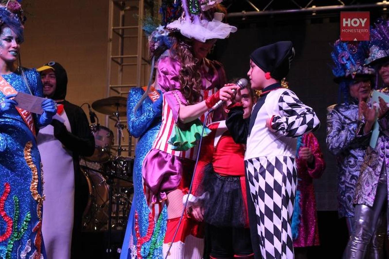 El jurado lo tuvo muy complicada dada la alta participarción y la lcalidad de los disfraces