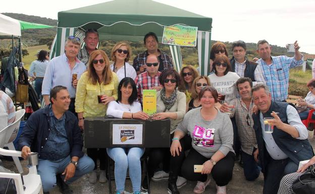 Un arroz con gurumelos y carne ibérica gana el concurso de paellas de la VI Fiesta de la Primavera
