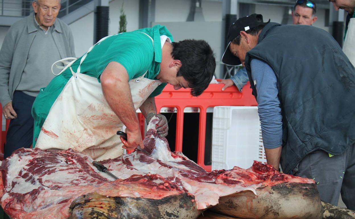 El año pasado durante el despiece del cerdo 