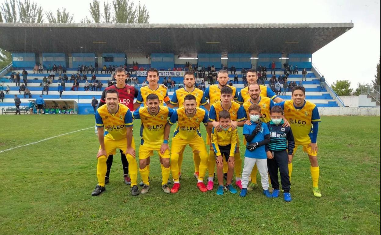 El 11 inicial del Mone, ayer en Zafra 