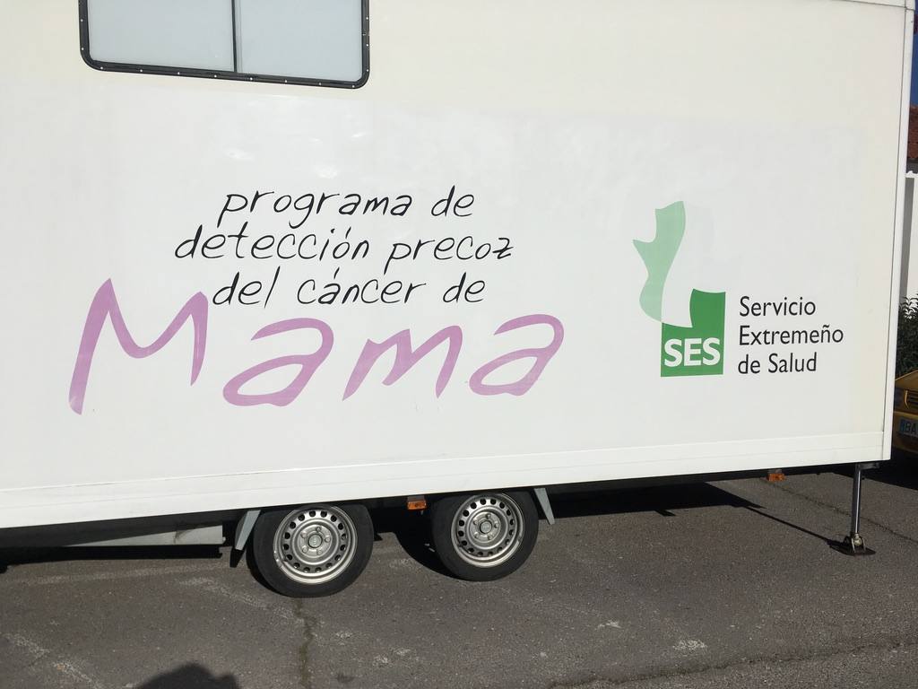 Unidad Móvil de Detección Precoz del Cáncer de Mama del SES 