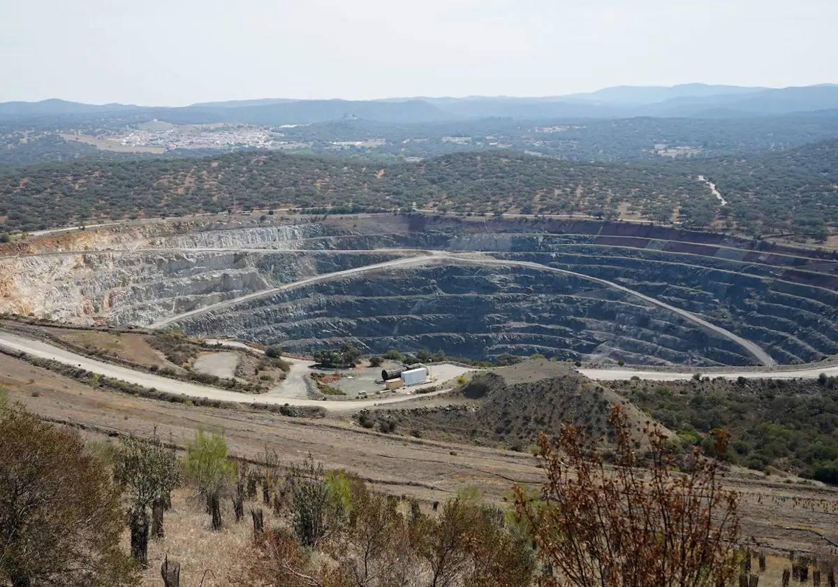 Mina de Aguablanca a cielo abierto.