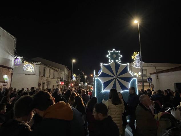 Fotos: La cabalgata de Reyes llenó de ilusión y magia las calles de Monesterio