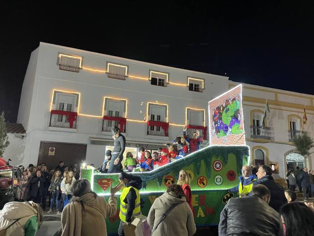 Fotos: La cabalgata de Reyes llenó de ilusión y magia las calles de Monesterio
