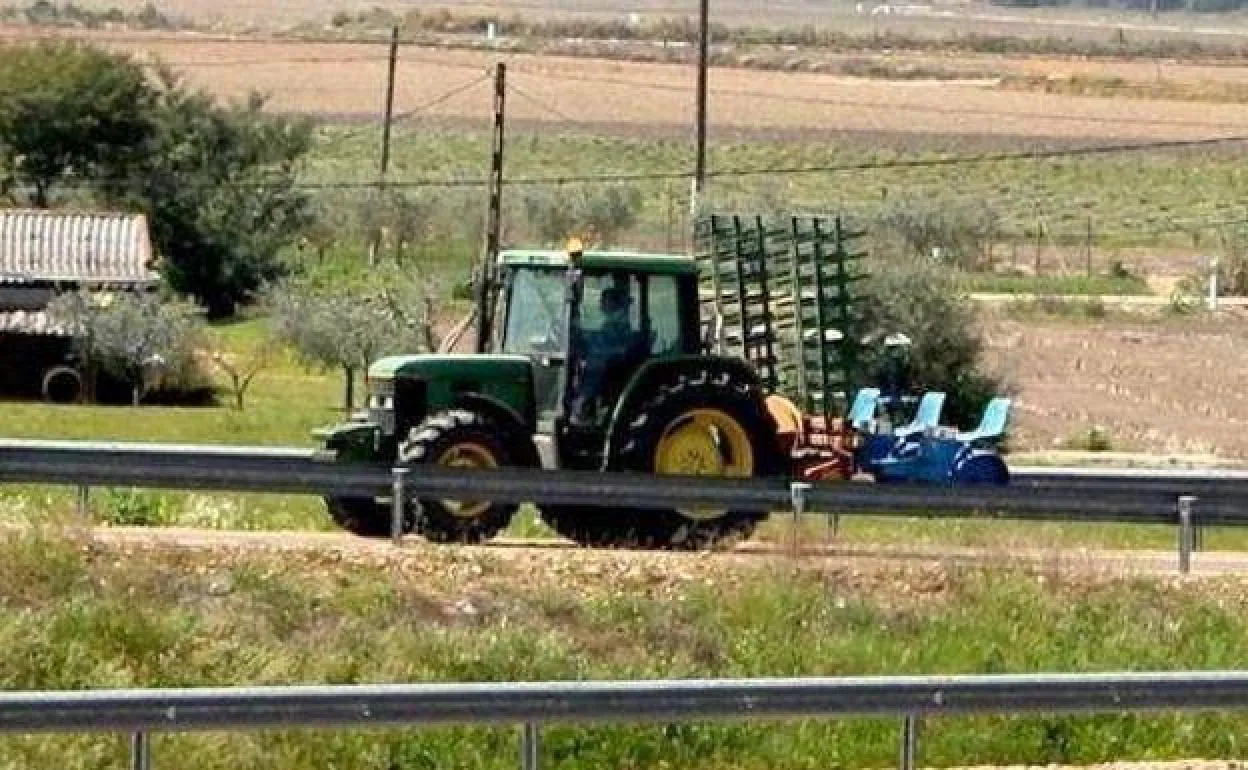 Tractor agrícola 