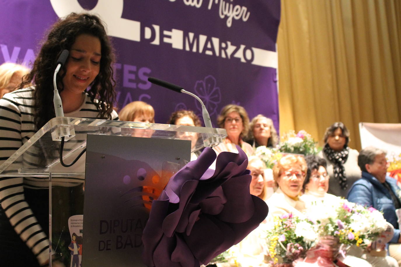 El acto institucional por el Día de la Mujer de Monesterio, en imágenes