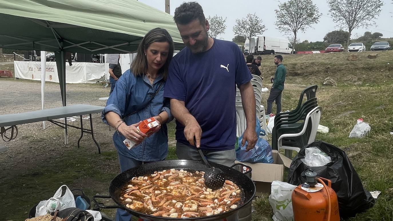 Monesterio da la bienvenida a la primavera con un concurso de paellas (I)