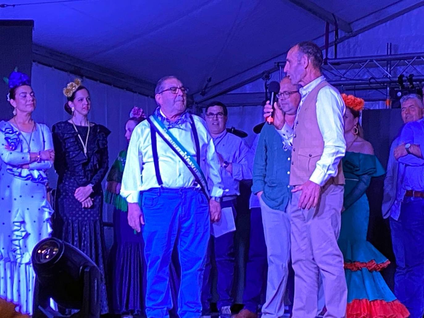 Rafael Contreras, romero mayor de 2024, recibió el testigo de Victoriano Bayón