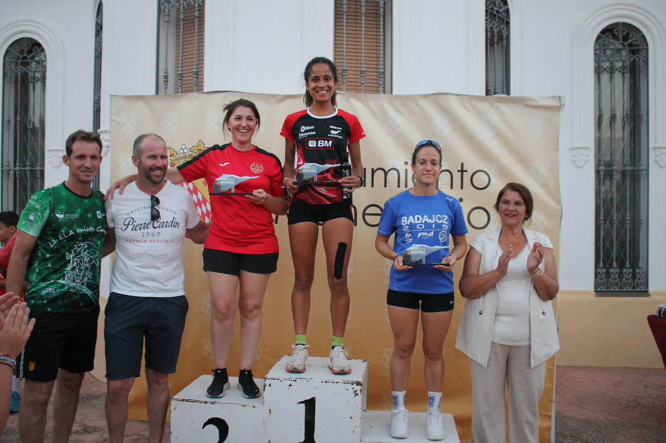 Fotos| Entrega de premios de II Milla Urbana de Monesterio