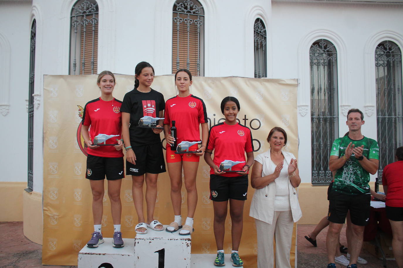 Fotos| Entrega de premios de II Milla Urbana de Monesterio