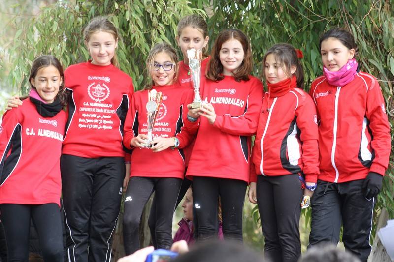 Chicas del Club de Atletismo de Almendralejo 
