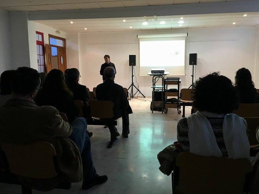 Durante la charla en la Casa de la Cultura