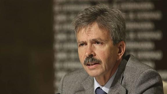 osé Luis Navarro, consejero extremeño de Economía e Infraestructuras 