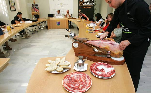 Esta noche comienzan las actividades en torno al XXVIII Día del Jamón