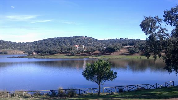 Aplazada para este viernes la Convivencia de Piragüismo en el embalse de Tentudía