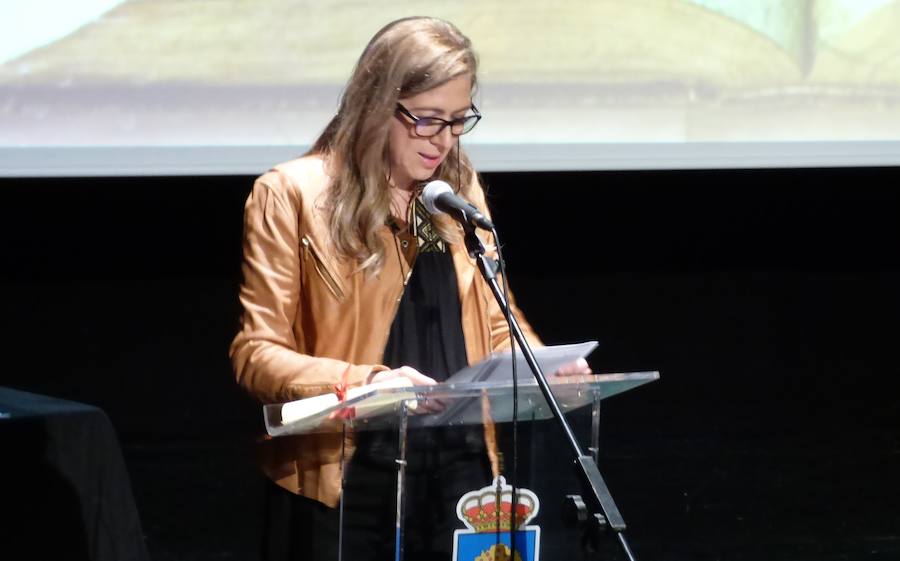 Cristina Marcos, ganadora del Certamen de Relatos 'Día 8 de marzo' 