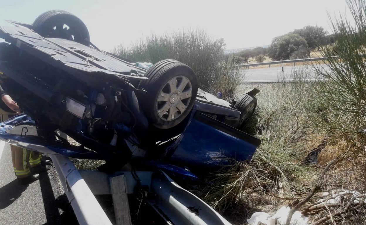 Dos mujeres resultan heridas en la salida de vía de un turismo en la autovía A-5, cerca de Jaraicejo