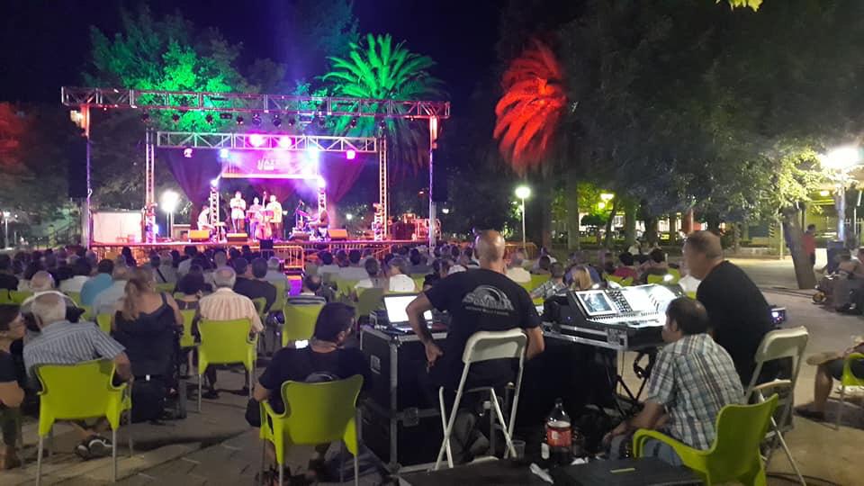 Ambiente en el parque durante la celebración de Navaljazz 