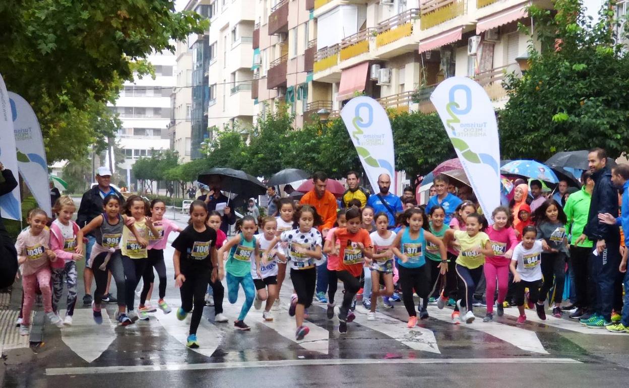 La Carrera Popular de San Miguel reúne a más de 360 corredores a pesar de la lluvia